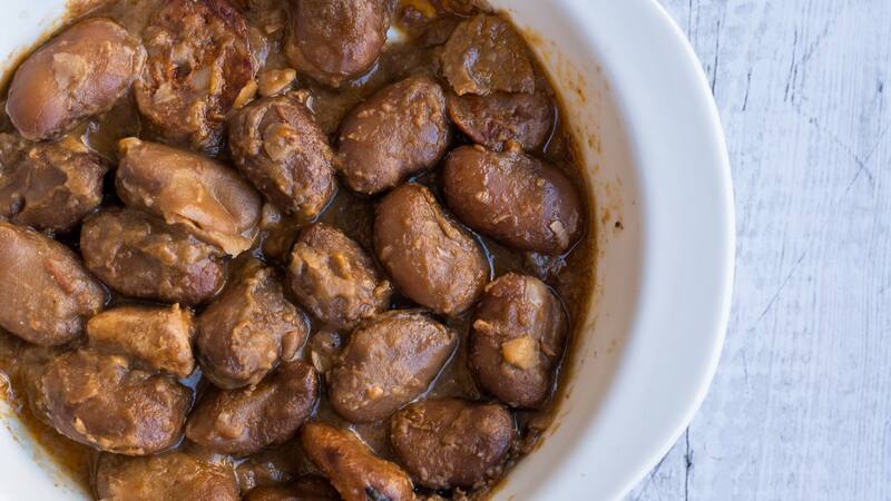 Las habas que lleva este guiso son especiales debido a que son más carnosas que la media.