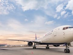 Delta Air Lines duplicó su oferta de vuelos y podría dejar permanente la ruta con Nueva York