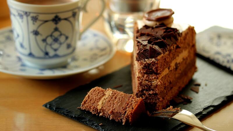 Bizcocho de chocolate, remolacha, nueces y café: paso a paso para preparar este delicioso postre