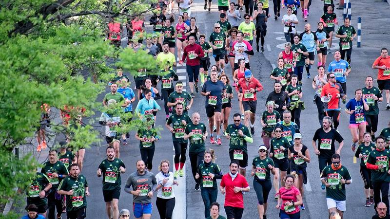 Establecer metas realistas en el ejercicio aumenta la probabilidad de adherencia a largo plazo.