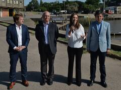 Vidal traspasó la administración del Puerto de San Isidro al Municipio