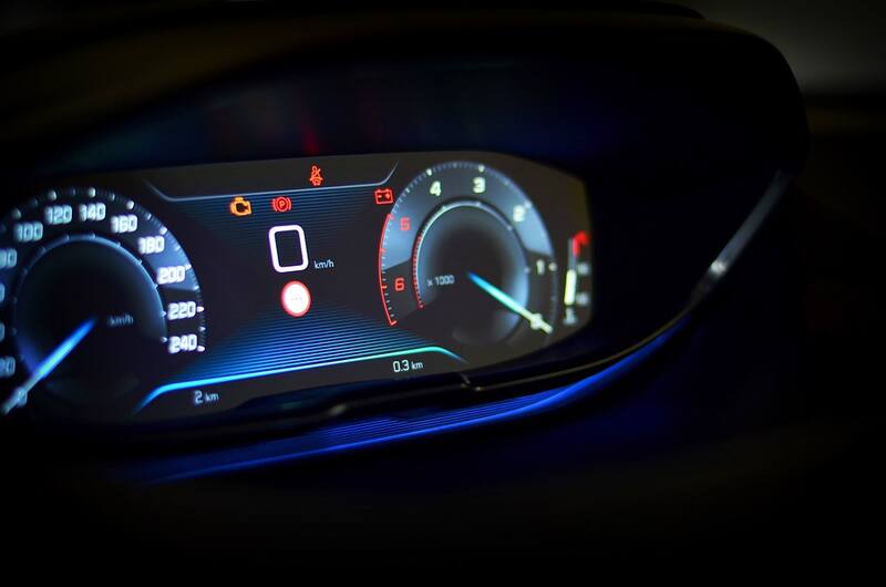 El precio del litro de combustible en España.