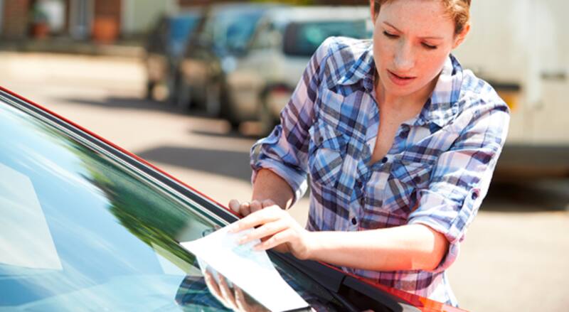 Cobranza coactiva del SAT y sanciones de tránsito impuestas por la guardia nacional: cómo funcionan. Fuente: Shutterstock.