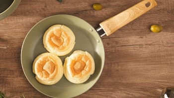 Pan nube sin harina: la receta fácil, liviana y esponjosa con solo 4 ingredientes