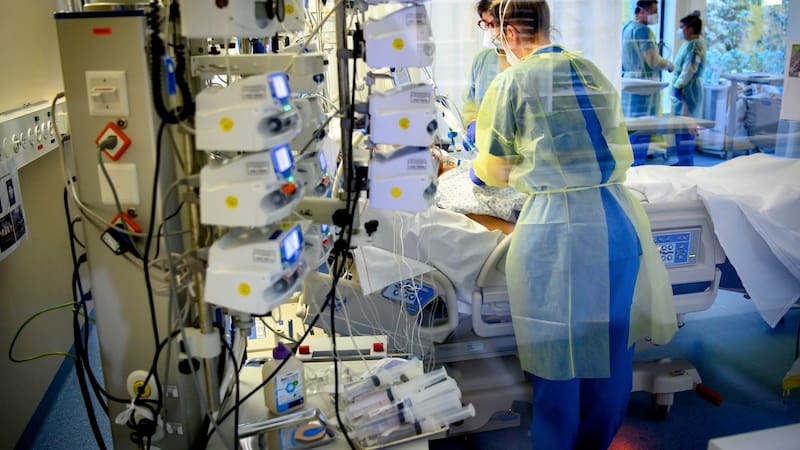 Es probable que los síntomas de Ómicron se parezcan a los de la variante Delta más de lo que se diferencian.