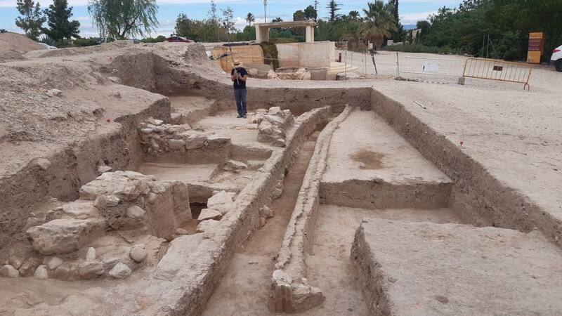 Excavaciones confirman la monumentalidad de los baños romanos de La Alcudia, en Elche.