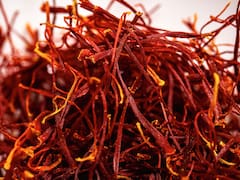 La especia que proporciona colágeno y magnesio que ayuda a rejuvenecer la piel y fortalece la memoria