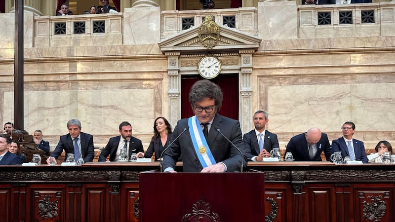 <div class="migrated-promo-image__description"><div class="migrated-promo-image__source">Fuente: (Foto: Presidencia)</div></div>