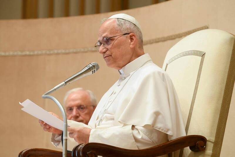El papa León XIV solicita a todos los sacerdotes del mundo a competir menos y colaborar en unión. Fuente: Archivo.