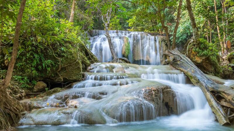 La cascada de este lugar es lo que motiva a muchas personas a hacer una escapada hasta allí.
