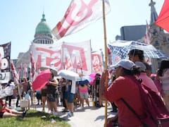 Organizaciones sociales marchan y realizan "500 cortes" en todo el país: el mapa de las manifestaciones en el AMBA