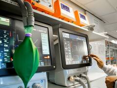 Uno de los dos fabricantes de respiradores del país tiene todo vendido por los próximos tres meses