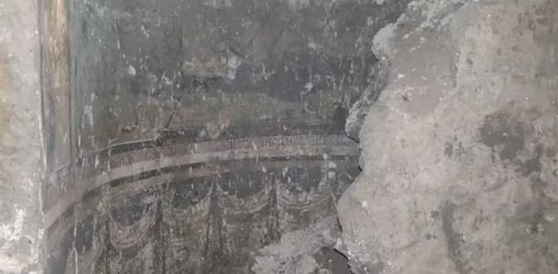 Hallazgo arqueológico de una iglesia medieval oculta con objetos de Cristo en Italia. Fuente: Carabineros (Comando de Carabineros de Tutela de Patrimonio Cultural).