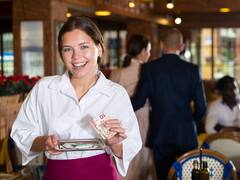 Ley de propinas 2025: este grupo de personas no podrán volver a recibir dinero que dejan los clientes