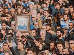 Iraníes despiden a Soleimani y crece la tensión con EE.UU.