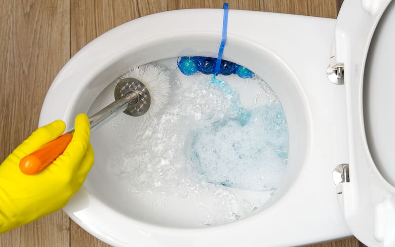 Cómo neutralizar los malos olores del baño. Fuente: archivo.