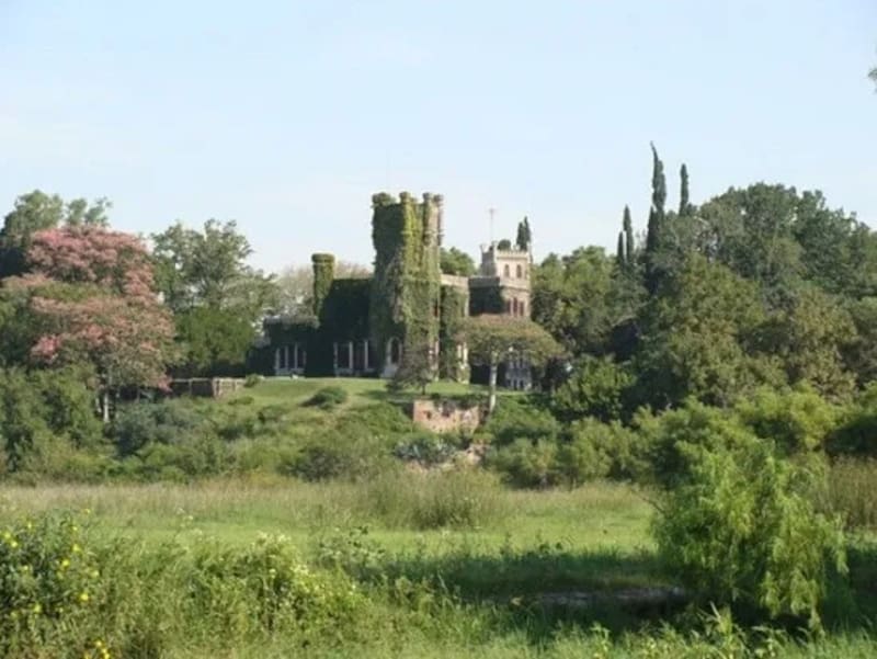 El Castillo de Obligado fue construido por el reconocido poeta Rafael Obligado y su razón de ser tiene una historia de amor por detrás.
