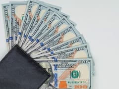 En qué activos invertir para cubrir la cartera y tener retornos extra en dólares