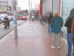 Pago cash de facturas, el agujero en el bolsillo de las empresas y gobiernos