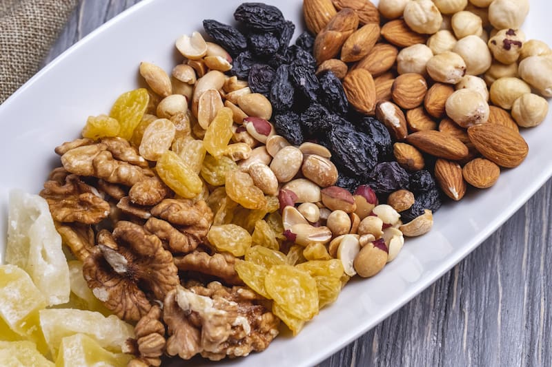 Su combinación de grasas, proteínas y fibra ayuda a mantener la saciedad por más tiempo, lo que puede reducir la ingesta total de alimentos (Fuente: Freepik)