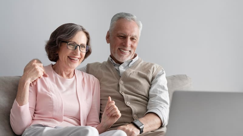 El Gobierno evalúa permitir que los cónyuges unan sus semanas cotizadas para acceder a la pensión por vejez.