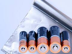 El sorprendente truco con papel de aluminio para recargar las pilas y volverlas a usar