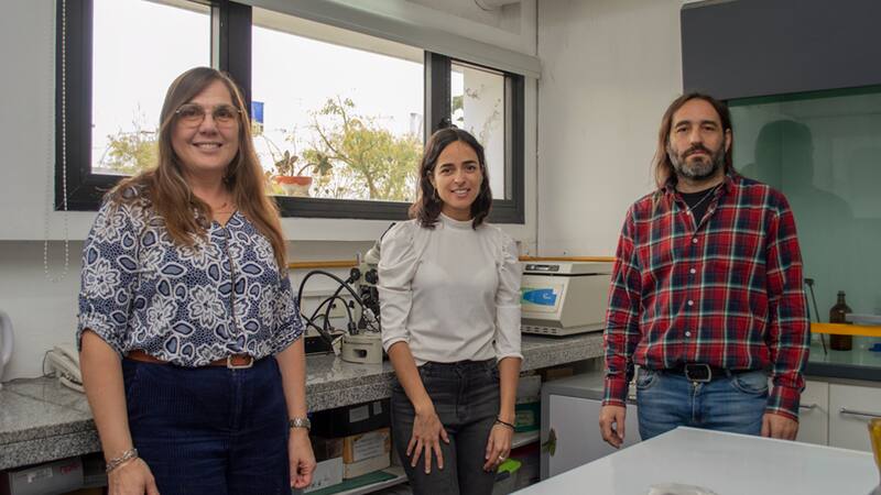 Manuel Cueto, Aylen Capparelli y María Laura Ciampagna, autores del trabajo. (CONICET)