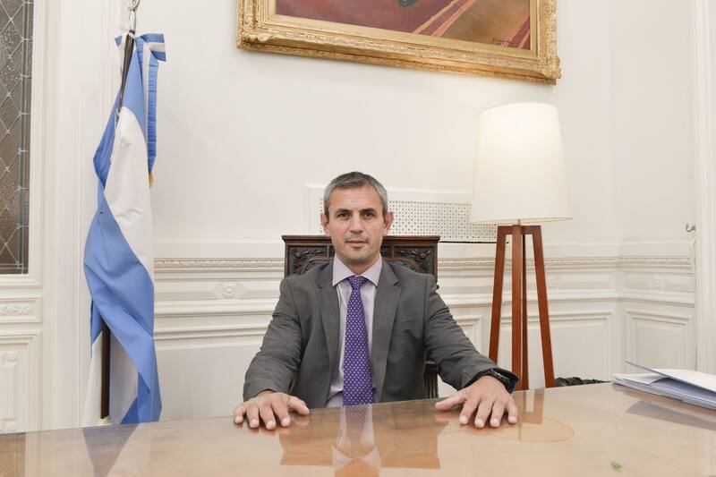 Martín Menem, titular de la Cámara de Diputados y el líder nacional del partido La Libertad Avanza.