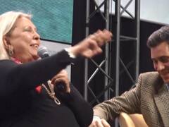 Carrió se burló de los radicales y la UCR la acusó de aportar a Cambiemos "menos que las propinas que deja"