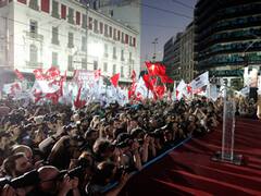 Elecciones en un país espejo de la Argentina: qué chances tiene de regresar al poder el personaje menos esperado