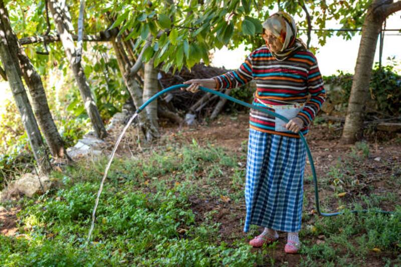Las autoridades instan a la población a abastecerse de agua con anticipación