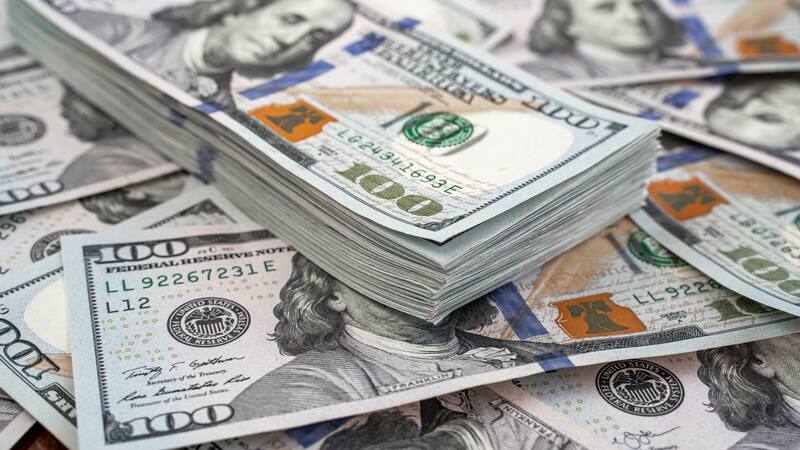 El dólar ofrece la cotización más baja de la última semana.