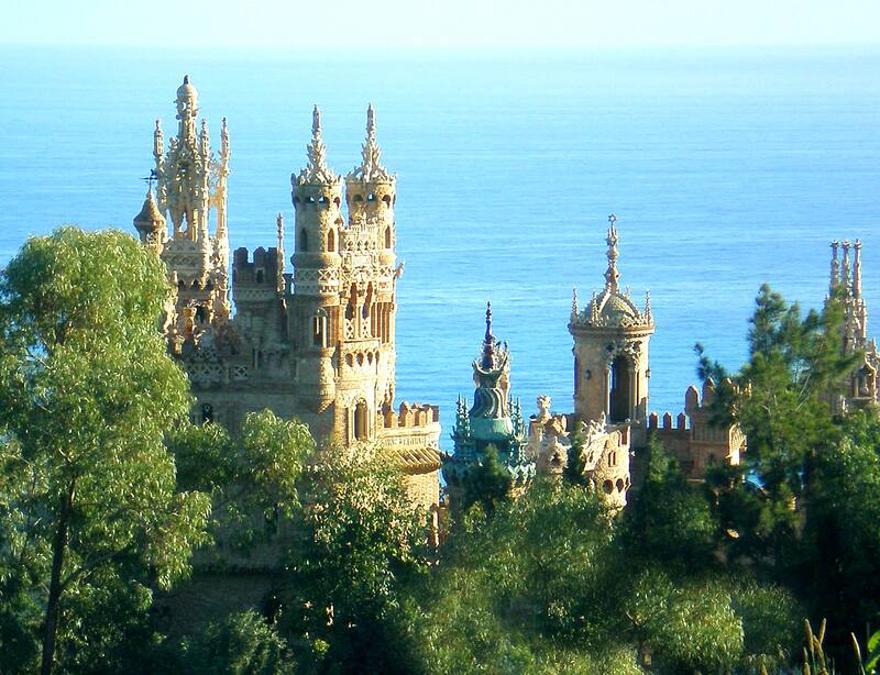Castillo de Colomares cerca del pueblo de Benalmádena - Provincia de Málaga, España. (Foto: Wikimedia Commons - LANOEL)