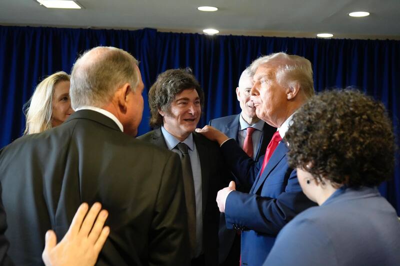 Donald Trump junto a Javier Milei durante la Asamblea General de la ONU. (Fuente: Archivo)