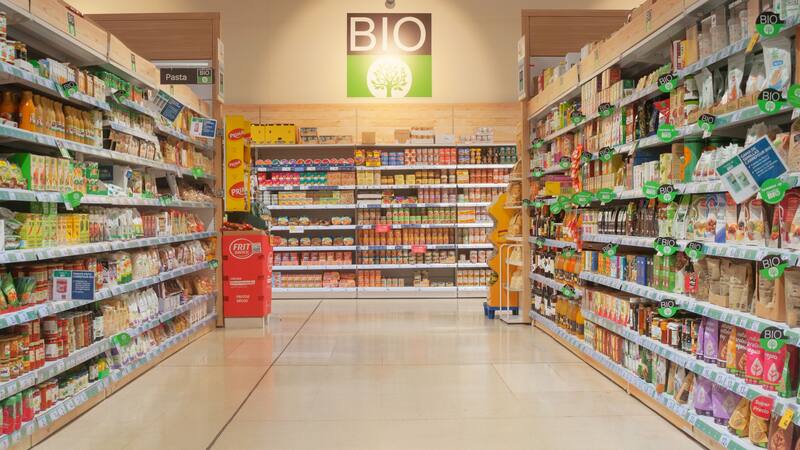 Este supermercado ofrece un descuento de 15 euros en la cesta de compra.