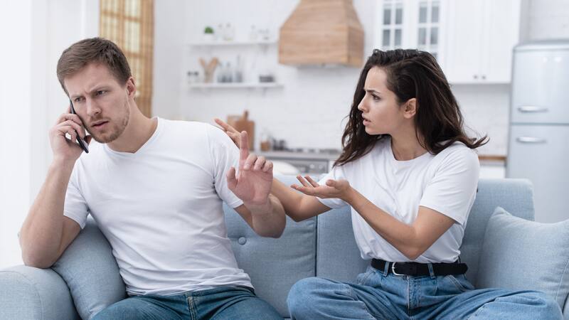 La Astrología ofrece herramientas para comprender mejor las dinámicas de pareja y mejorar la comunicación.