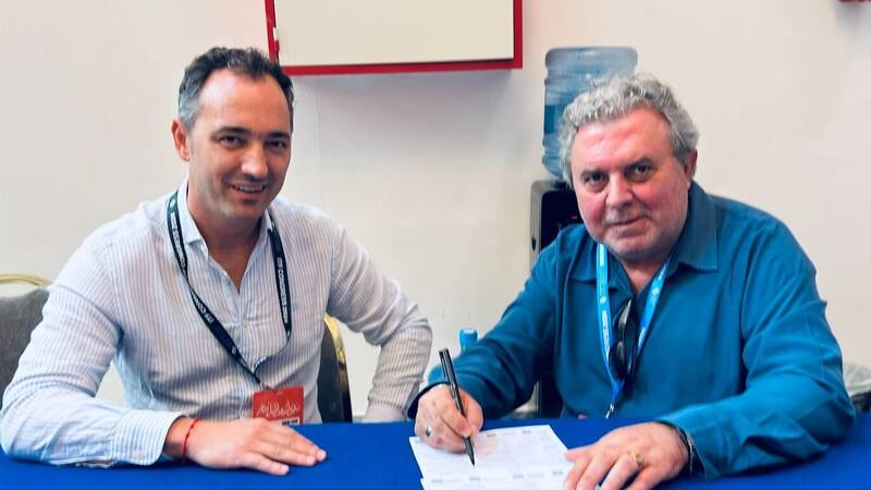 UGT y Uber Eats firman un acuerdo para mejorar las condiciones de los trabajadores de plataformas digitales.