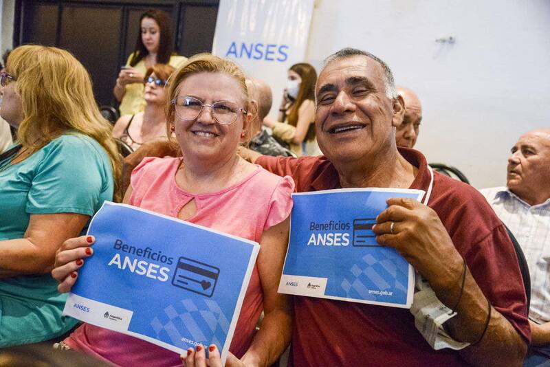 Es necesario contar con al menos 30 años de aportes registrados para poder solicitar la jubilación anticipada (Fuente: Facebook ANSES)