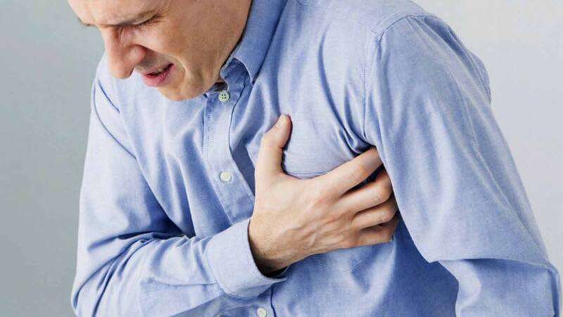 La principal causa de muerte son las cardiopatías isquémicas que traen un gran riesgo de muerte súbita.