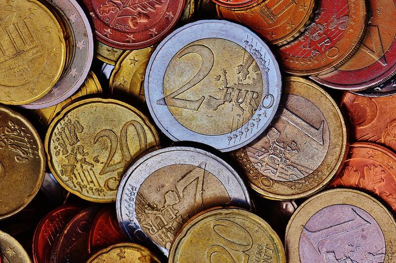La cotización del Euro y libra esterlina en España (Foto: Pexels).