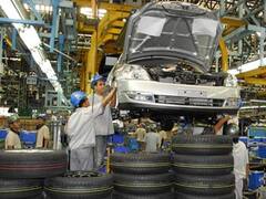 Tras una larga negociación, Cristina cerró un acuerdo automotriz con México