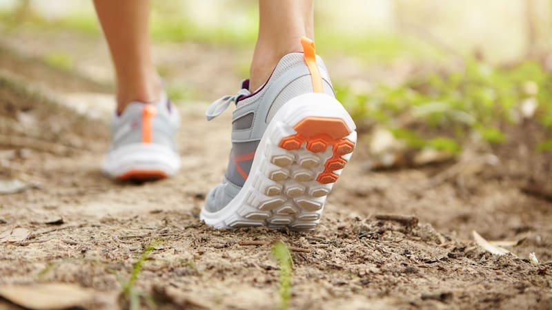 Decathlon ofrece zapatillas deportivas en descuento: un par vale menos de 15 euros