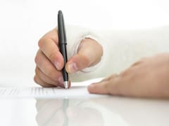 ¿Puedo salir a pasear fuera de casa si estoy de baja laboral? Esto es lo que dice la ley