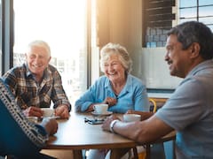 Jubilados de 80 años estallan contra los jóvenes: "A los 12 años ya trabajábamos y no había tiempo para estar triste"