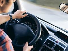 Alquiler de autos: esta startup paga rendimientos en dólares y ofrece trabajo al instante