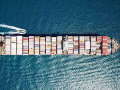 Hidrovía y marina mercante: cómo se puede ahorrar hasta u$s 7000 millones en servicios