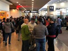 Medidas en Aerolíneas y Austral afectarán vuelos el fin de semana y el feriado