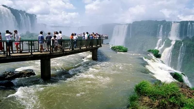 Visitar las Cataratas será más caro: la polémica tasa al turismo que cobrará Misiones