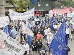 Juez que avaló el acuerdo con Bancarios dijo que evitó "un conflicto salvaje