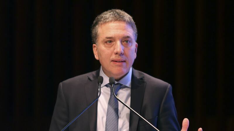 "No hay intención específica", dijeron en el entorno de Dujovne